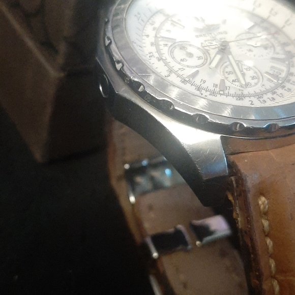 B Men's  Watch - Picture 8 of 8